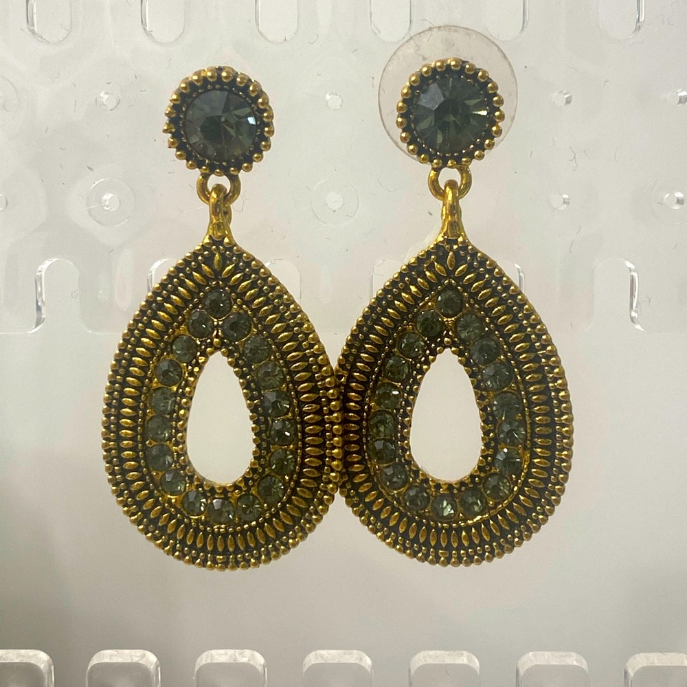 Gold earrings